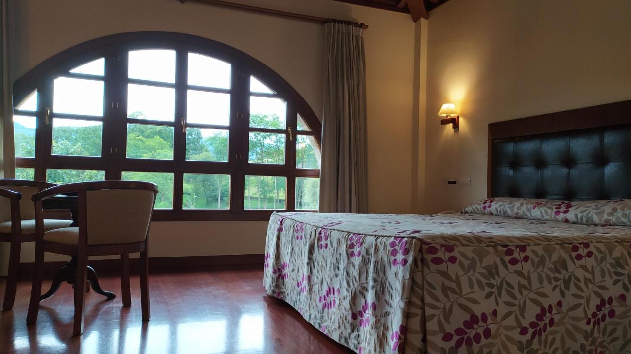 Hotel Valle Las Luinas 소토데루이나 외부 사진