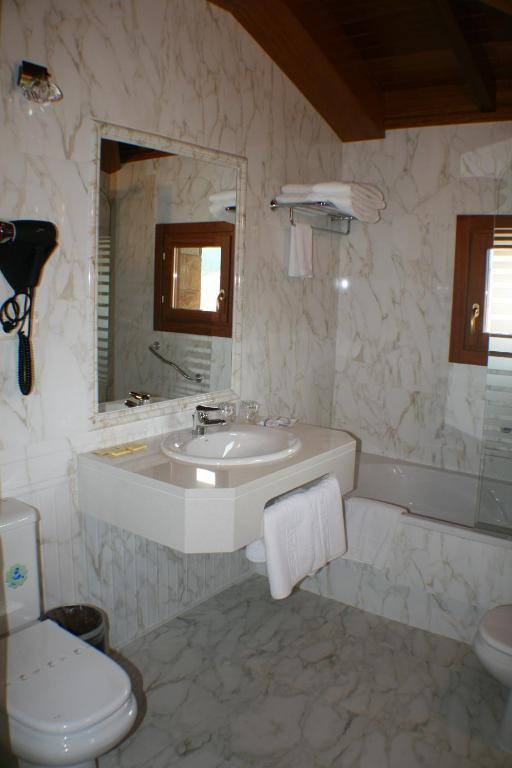 Hotel Valle Las Luinas 소토데루이나 객실 사진