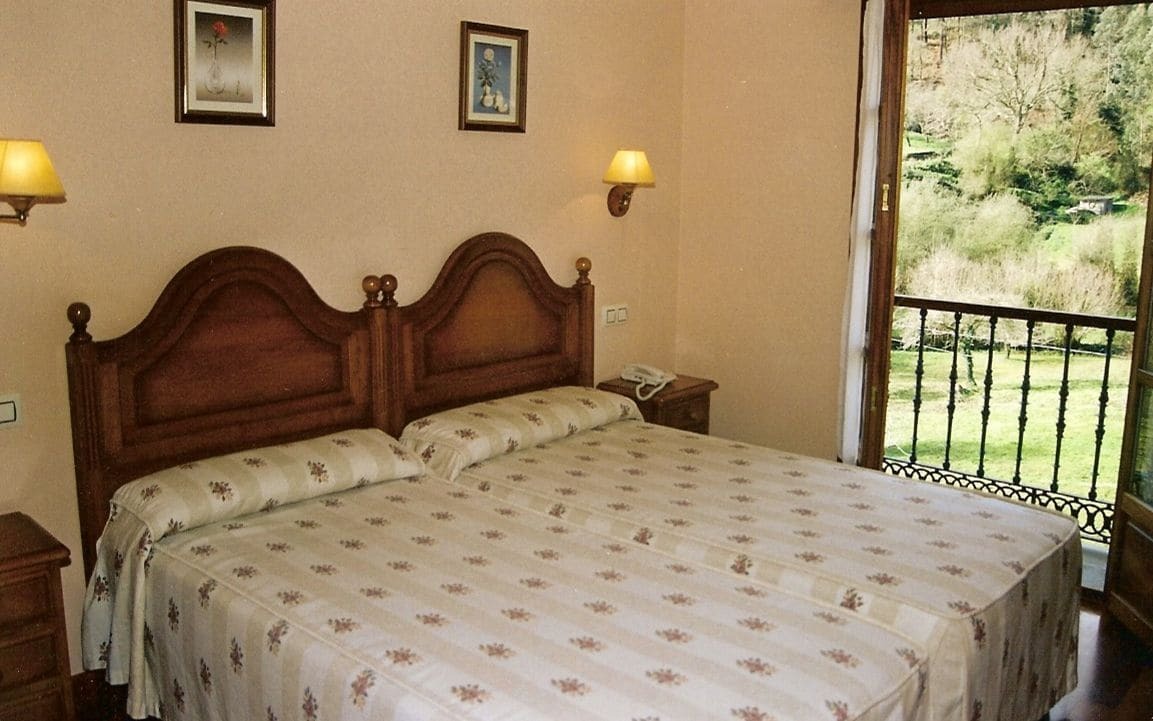 Hotel Valle Las Luinas 소토데루이나 외부 사진