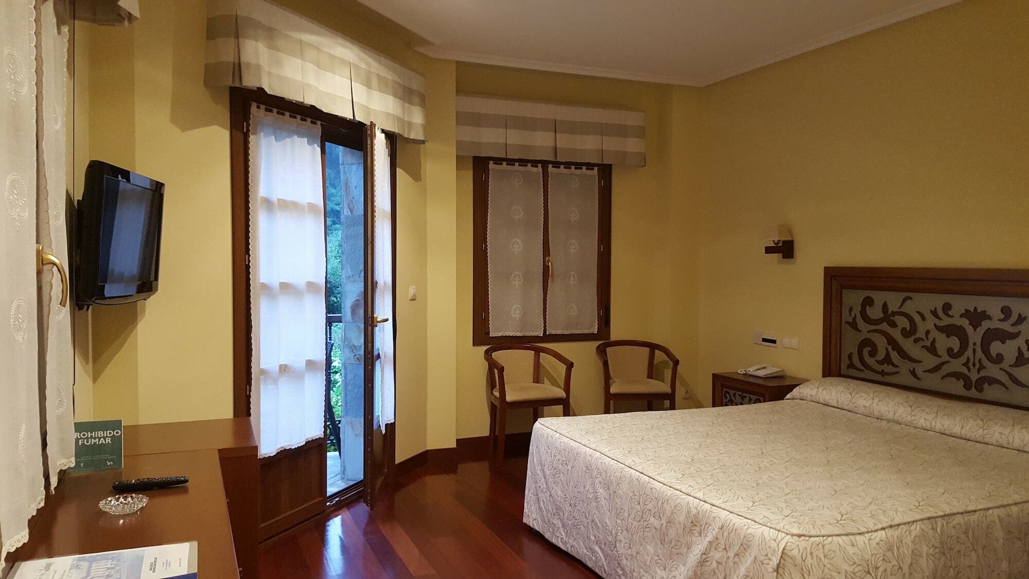 Hotel Valle Las Luinas 소토데루이나 외부 사진